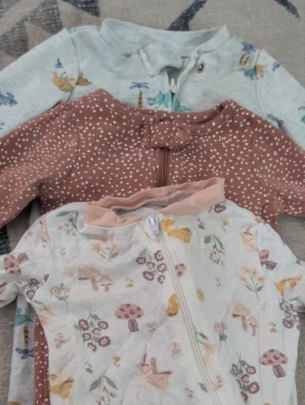 Lot 8 Baby Sleepers Size 0-3 & 3 Months. Carter's, Disney, Gerber, Old Navy